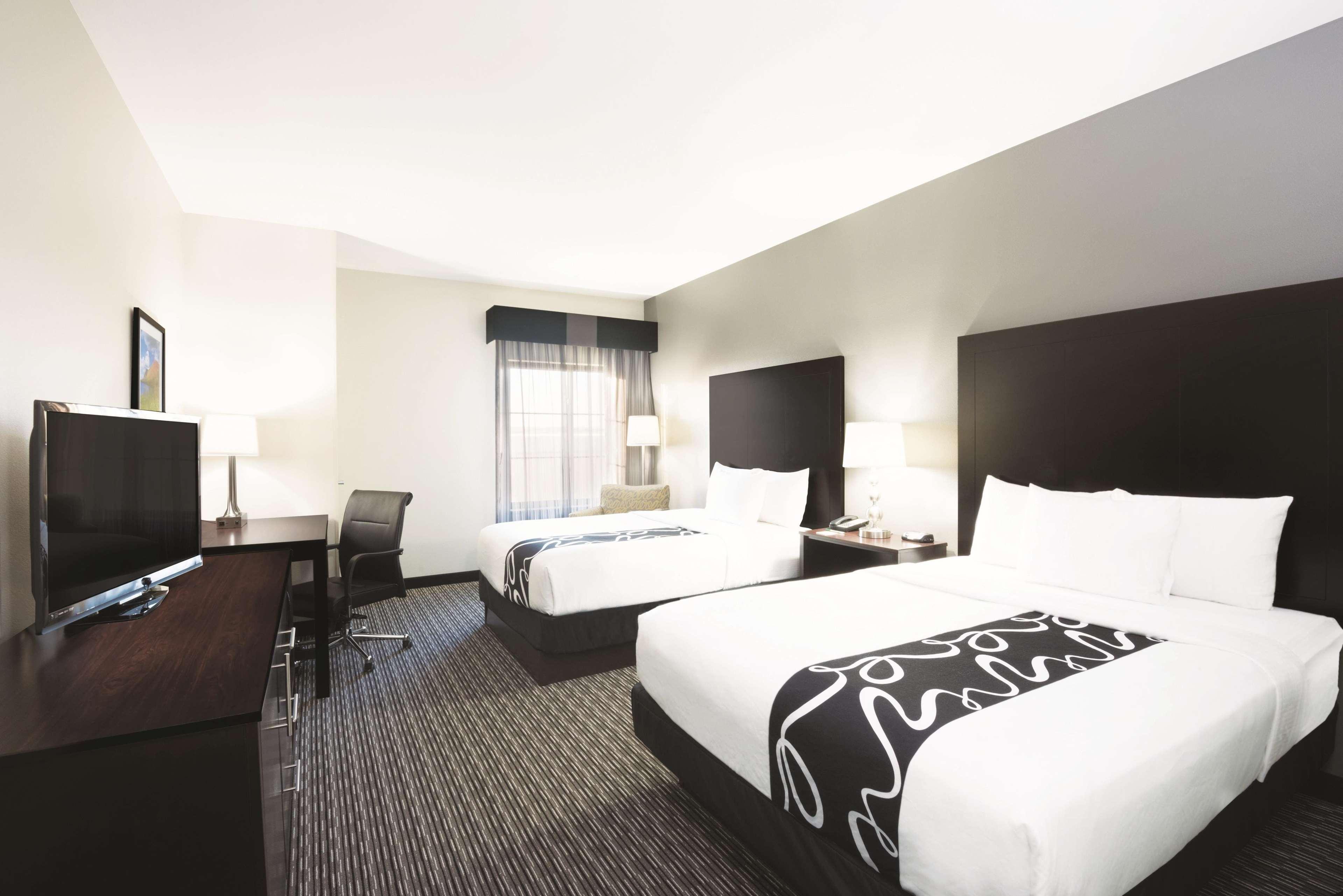 La Quinta By Wyndham Billings Hotel Bagian luar foto