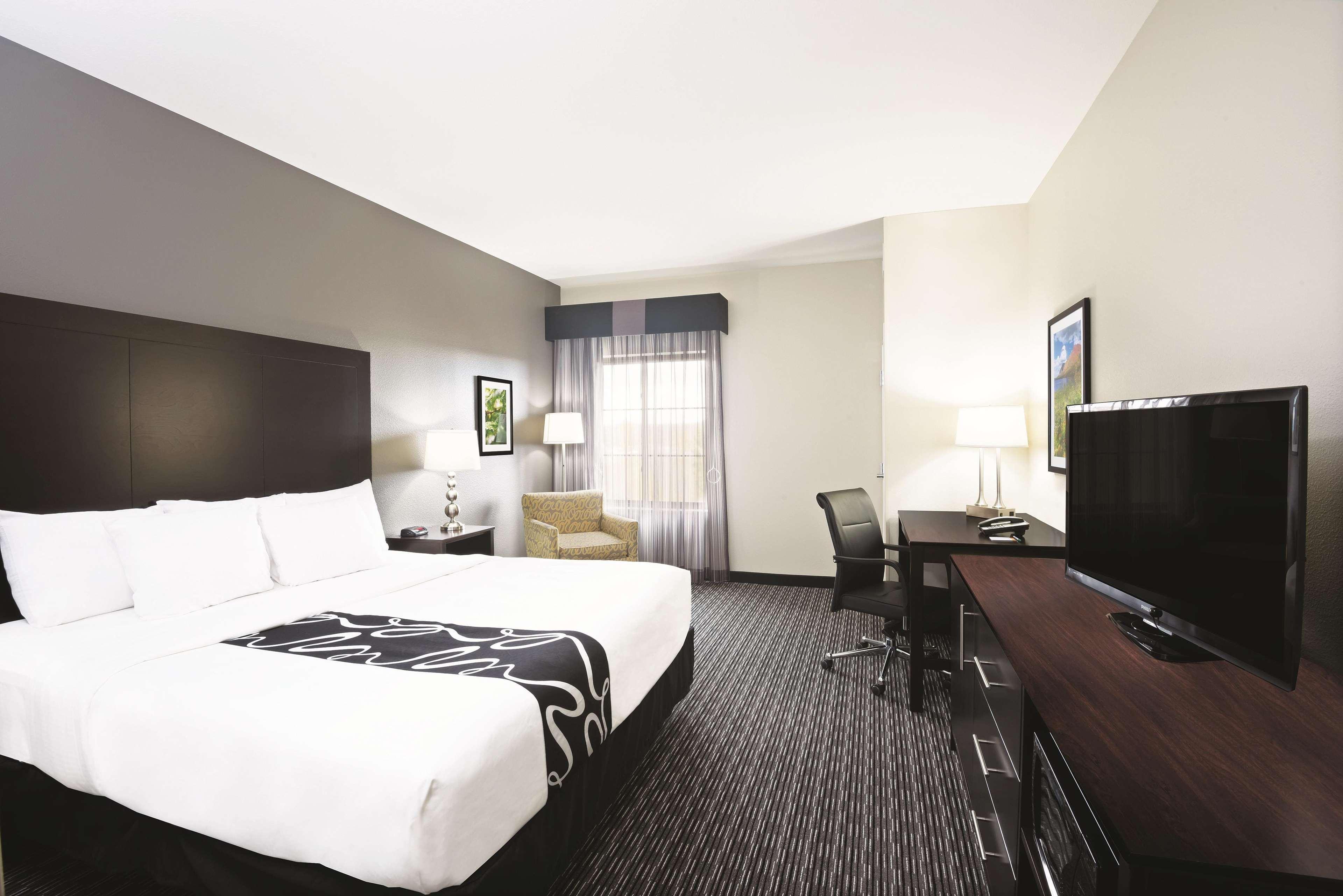 La Quinta By Wyndham Billings Hotel Bagian luar foto