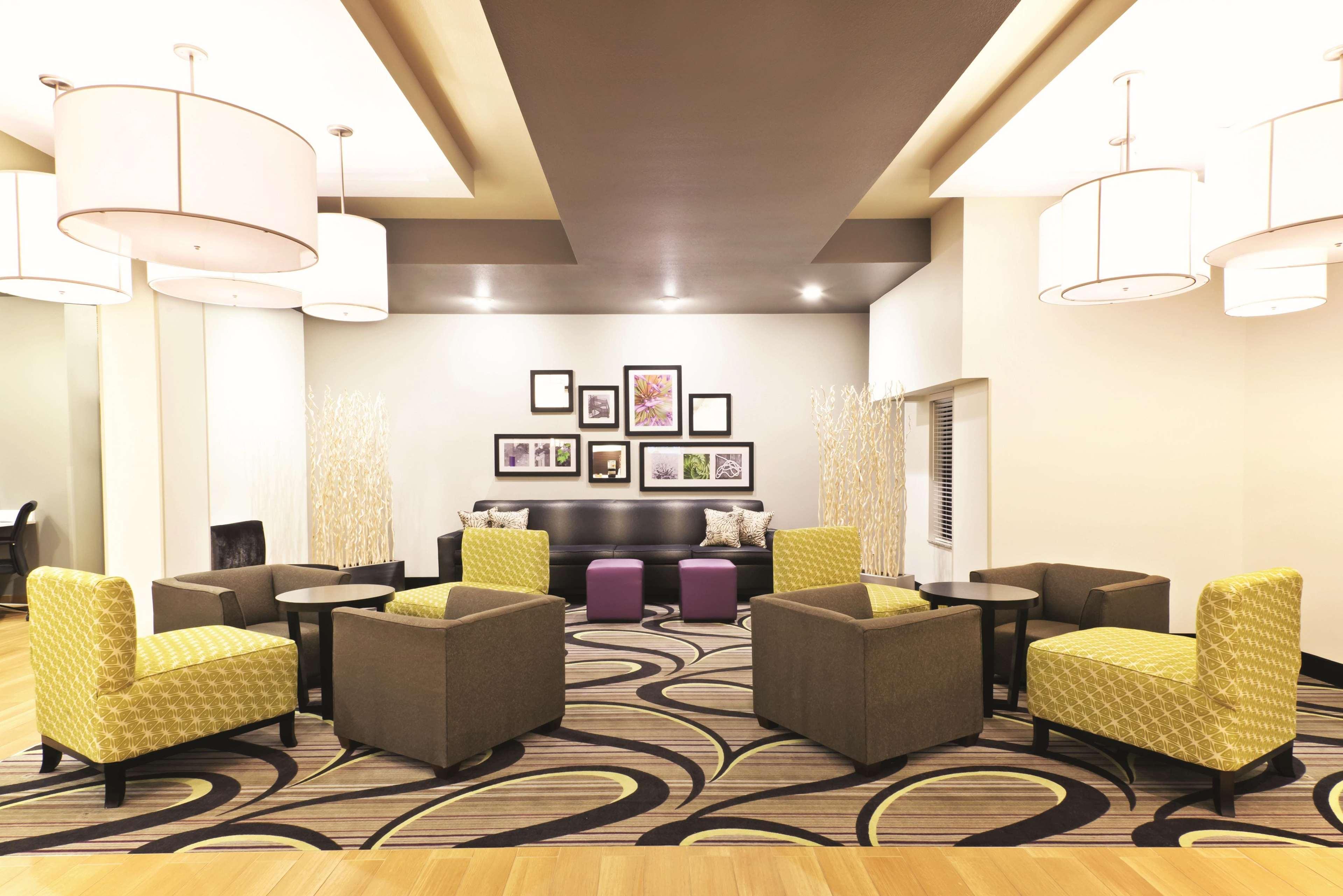 La Quinta By Wyndham Billings Hotel Bagian luar foto