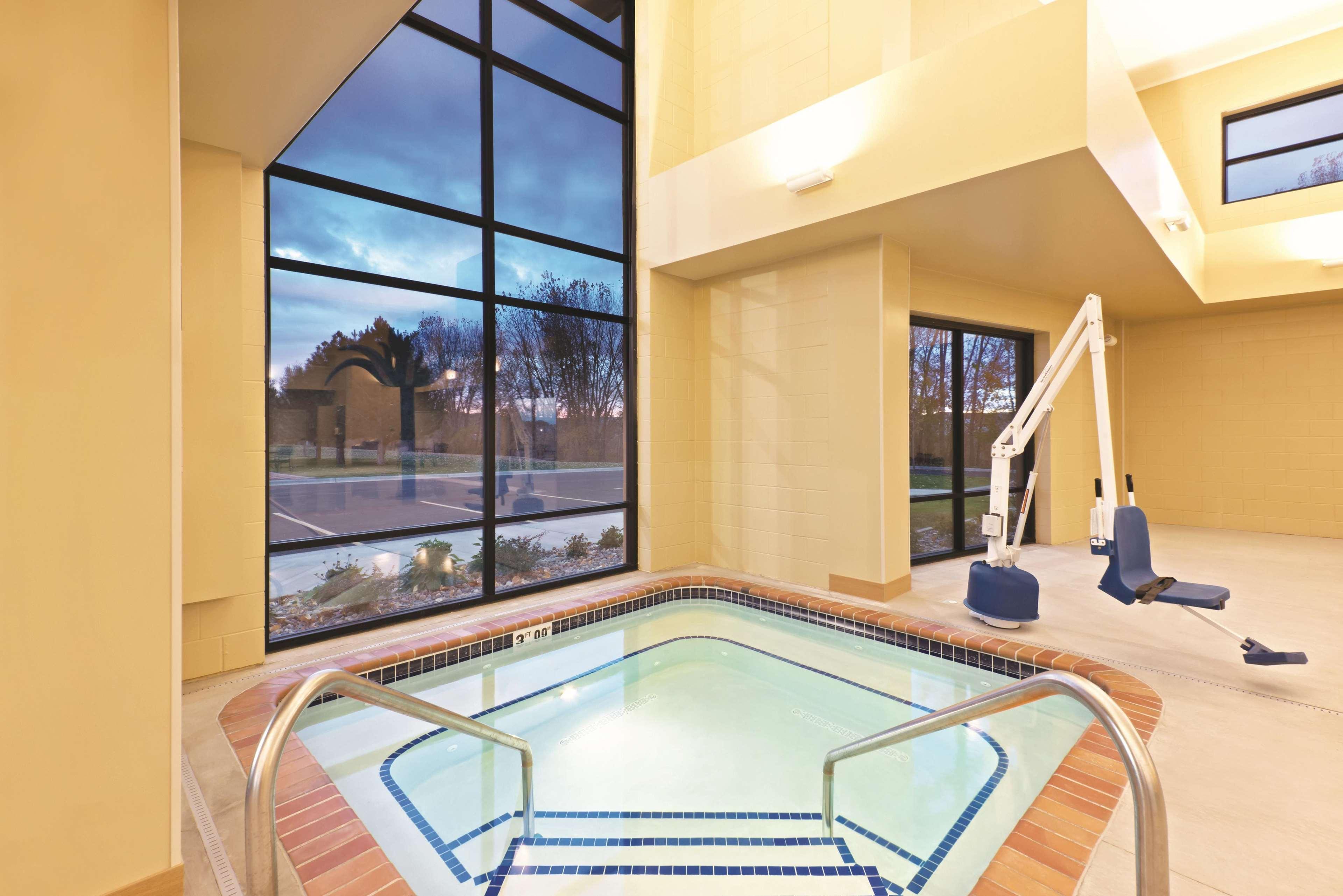 La Quinta By Wyndham Billings Hotel Bagian luar foto