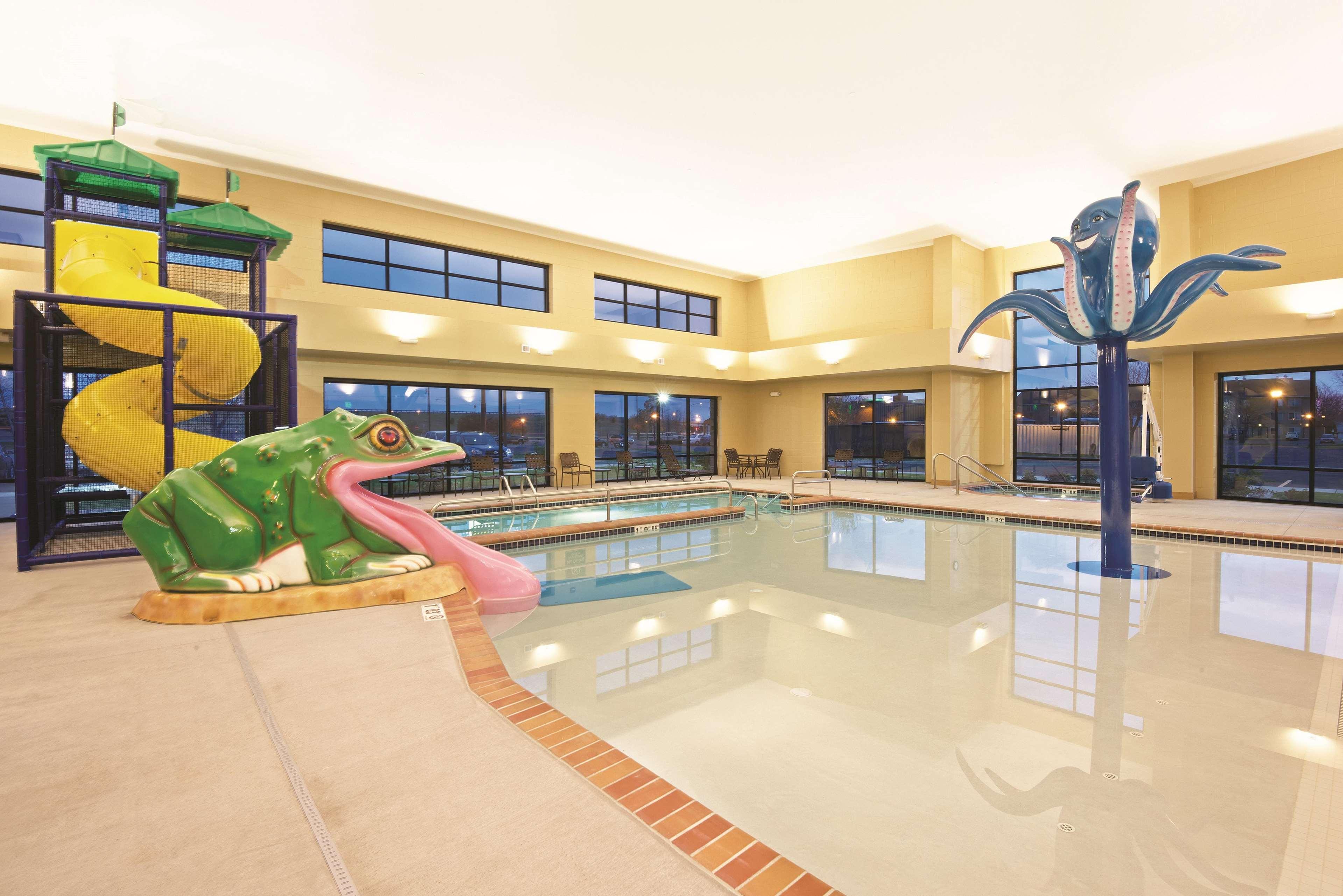 La Quinta By Wyndham Billings Hotel Bagian luar foto