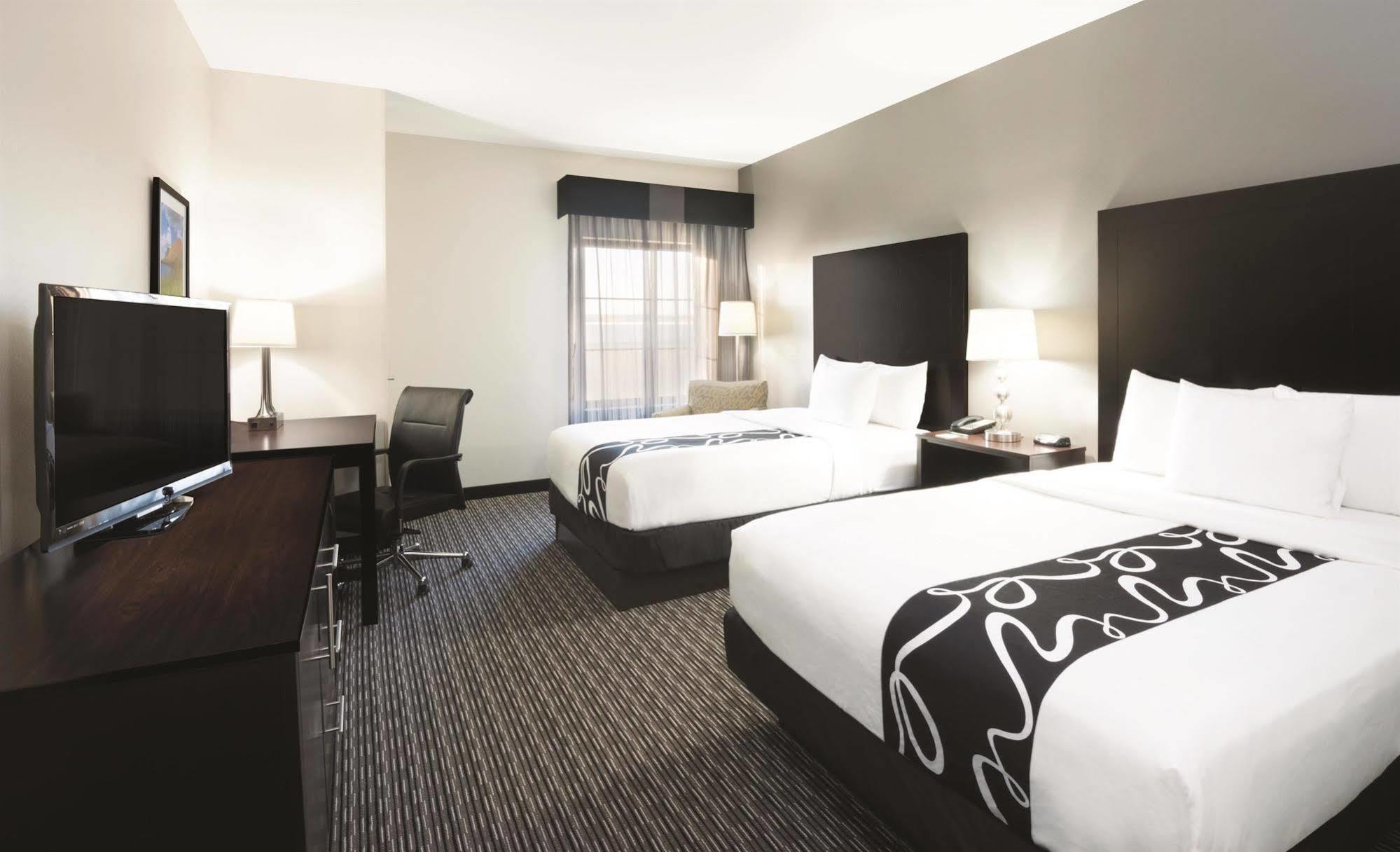 La Quinta By Wyndham Billings Hotel Bagian luar foto