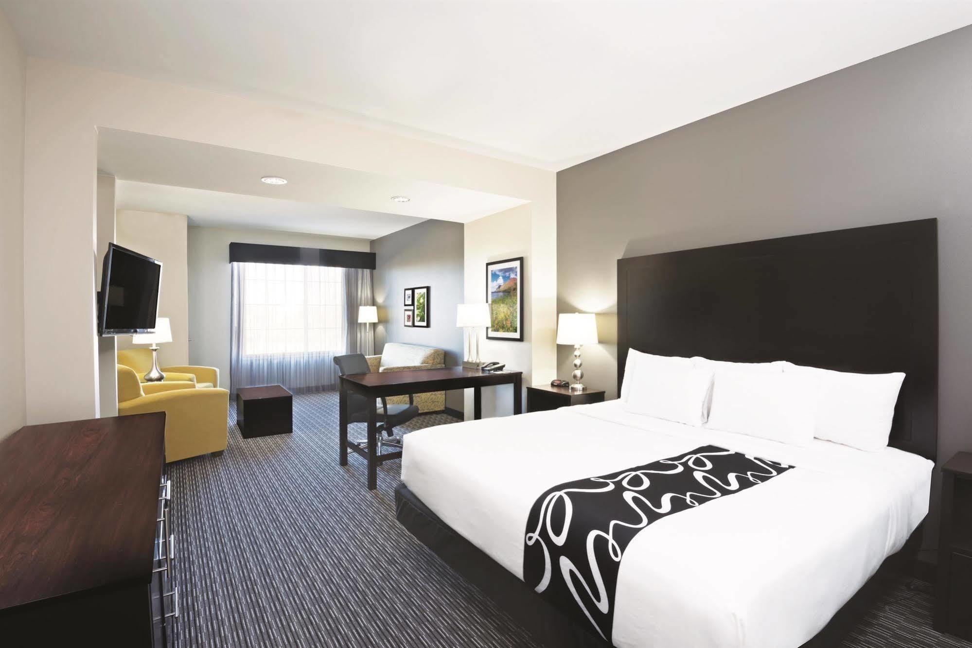 La Quinta By Wyndham Billings Hotel Bagian luar foto