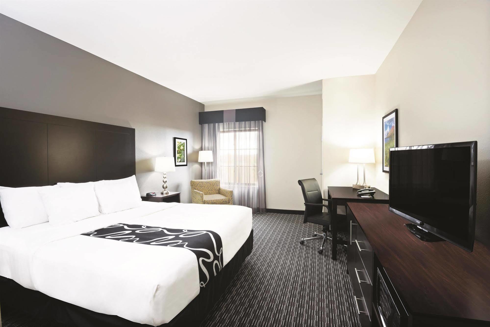 La Quinta By Wyndham Billings Hotel Bagian luar foto